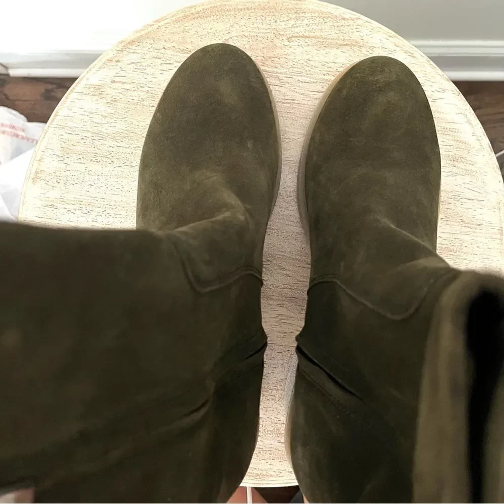 La Canadienne Zeb‎ Suede Bootie in Dark Green Size 10 NWOB